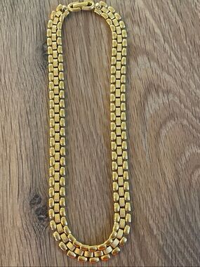 Vintage Monet Gold-Tone Textured Link Design Necklace